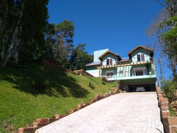 B-234     CASA NOVA COM ESPETACULAR VISTA PANORÂMICA