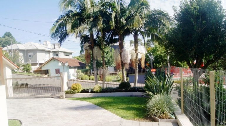 B-221     CASA BELÍSSIMA!!! ALTÍSSIMO NÍVEL.