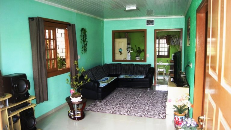 B-212     CASA NO BAIRRO VILA GERMÂNIA