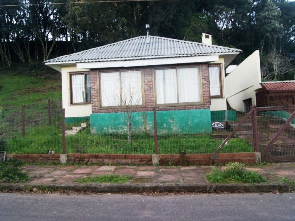B-223     CASA COM ÓTIMO PREÇO NO BAIRRO LOGRADOURO