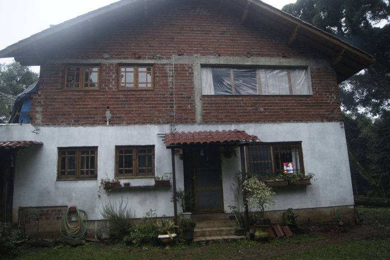 B-414     MARAVILHOSO SÍTIO AO LADO DO PROPERTY (ÁREA URBANA)