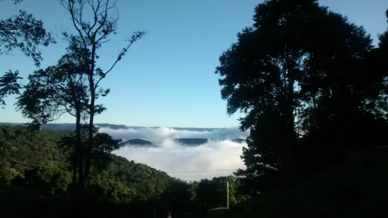 B-234     CASA NOVA COM ESPETACULAR VISTA PANORÂMICA