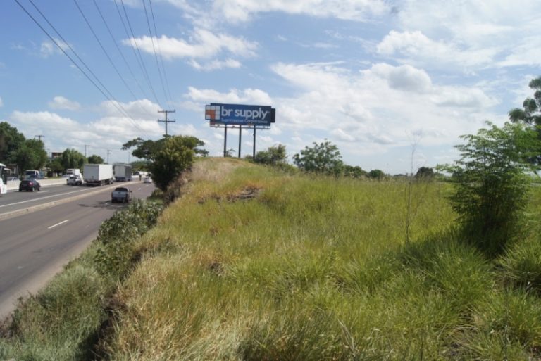 B-69     FANTÁSTICO TERRENO COM 324 METROS DE FRENTE PRA BR 116