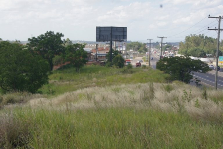 B-69     FANTÁSTICO TERRENO COM 324 METROS DE FRENTE PRA BR 116