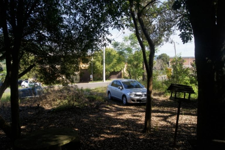 B-61     TERRENO NA CIDADE DE PICADA CAFÉ