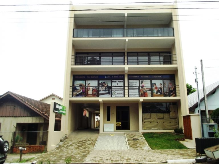 B-606     LINDO E AMPLO APT NO CENTRO DE NOVA PETRÓPOLIS
