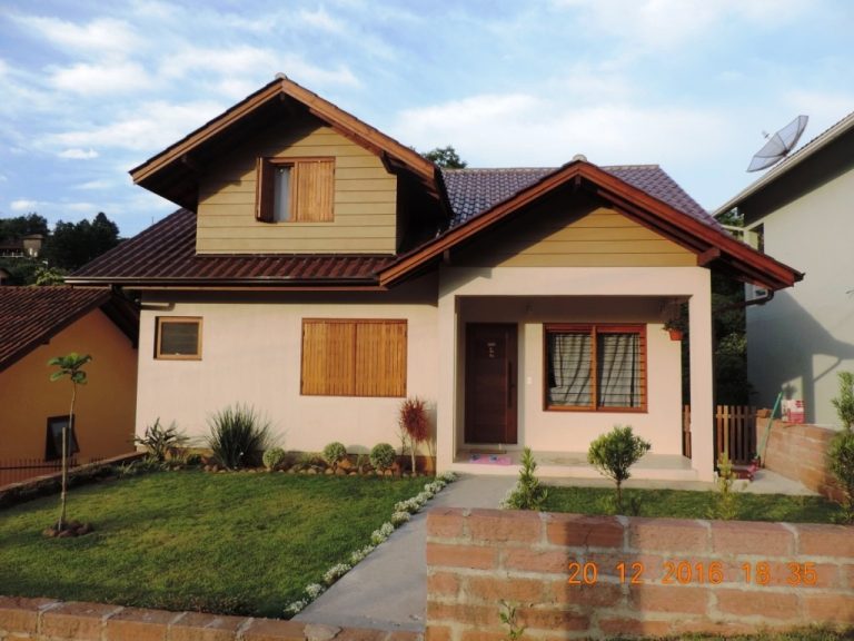 B-272     LINDA CASA NO BAIRRO LOGRADOURO