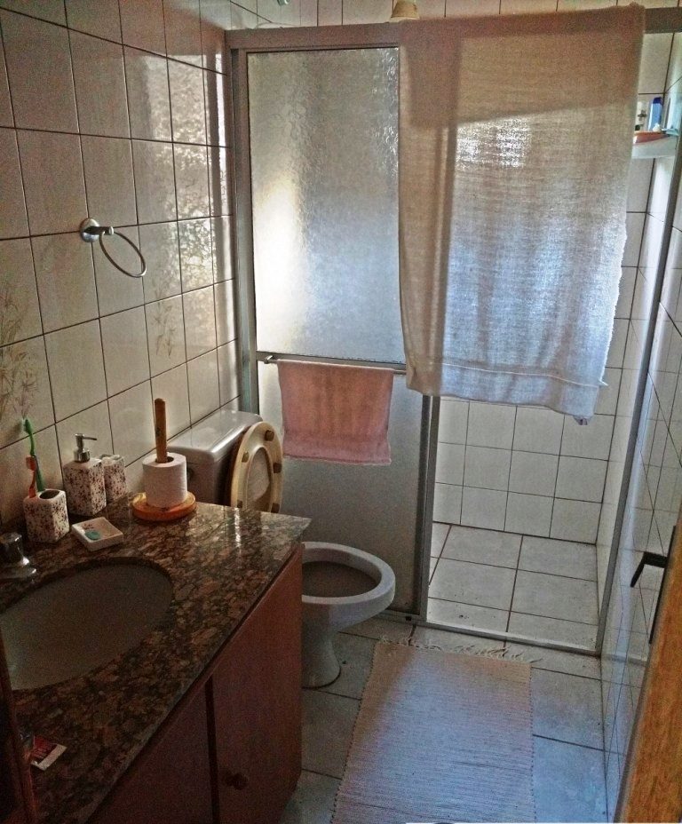 B-282     LINDA CASA COM 500,00 m² de ÁREA CONSTRUÍDA