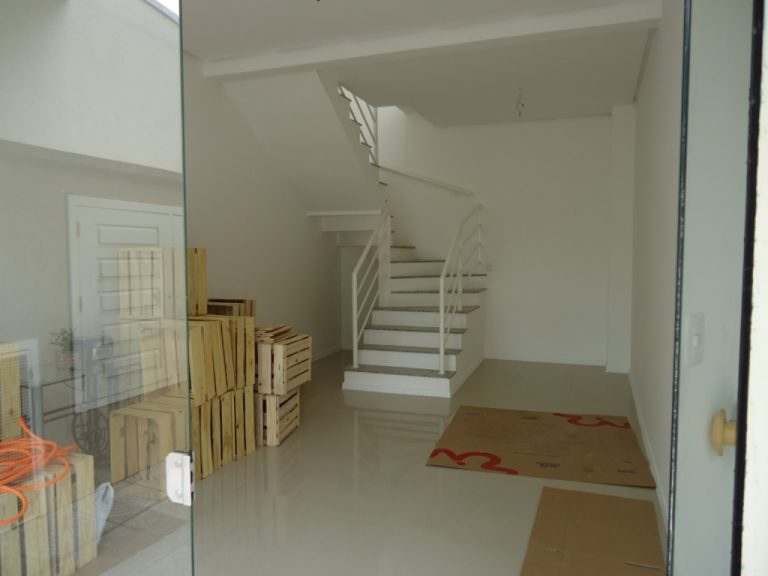 B-303     FANTÁSTICA CASA EM CAXIAS DO SUL