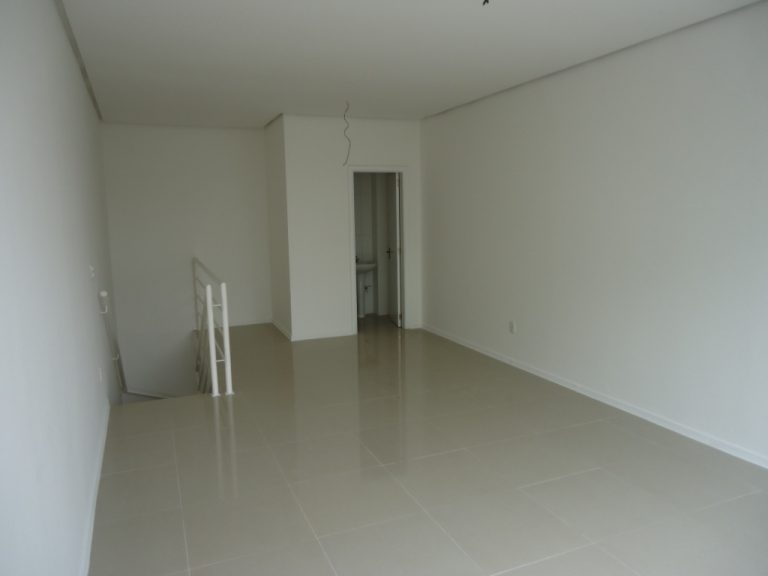 B-303     FANTÁSTICA CASA EM CAXIAS DO SUL