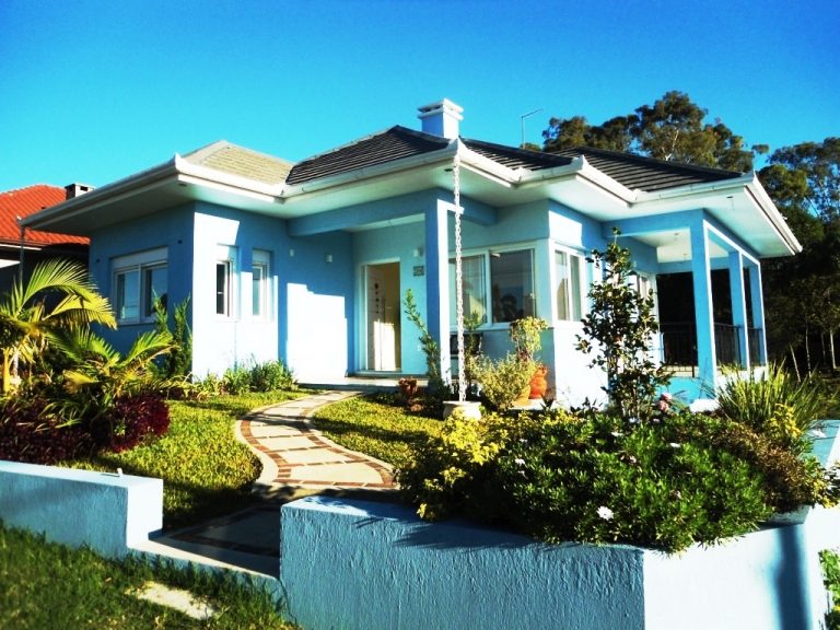 B-297     FANTÁSTICA CASA NO BAIRRO POUSADA DA NEVE