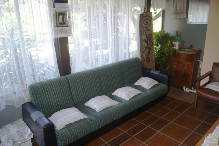 B-284     CASA EM PICADA CAFÉ