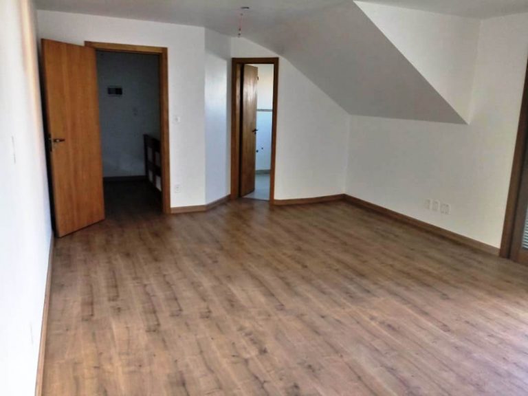 B-619     APARTAMENTO NO CENTRO DE NOVA PETRÓPOLIS