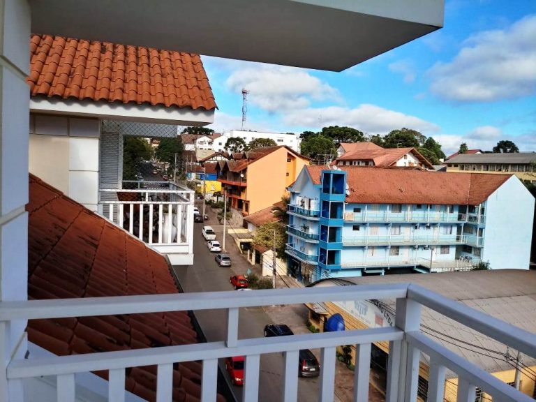 B-618     APARTAMENTO NO CENTRO DE NOVA PETRÓPOLIS