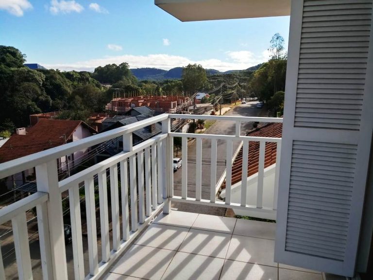 B-618     APARTAMENTO NO CENTRO DE NOVA PETRÓPOLIS