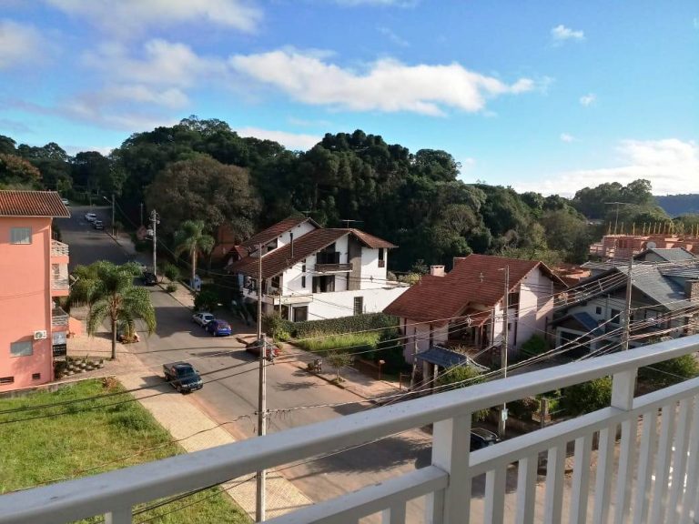 B-618     APARTAMENTO NO CENTRO DE NOVA PETRÓPOLIS