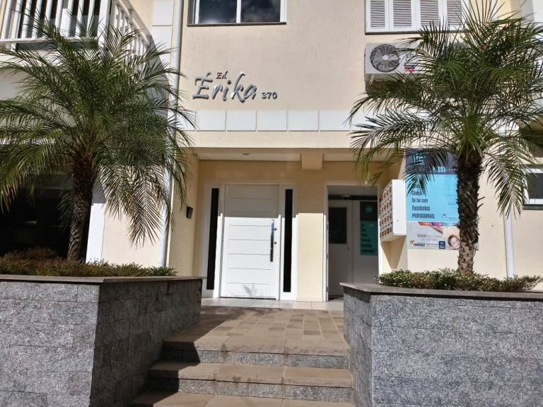 B-619     APARTAMENTO NO CENTRO DE NOVA PETRÓPOLIS