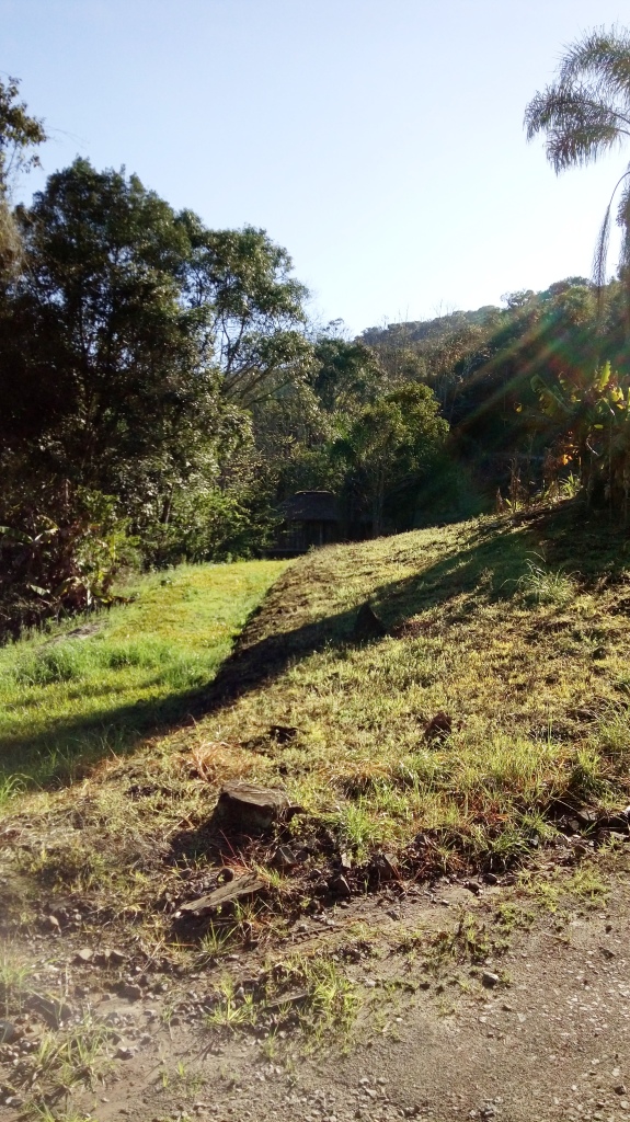 B-90     FANTÁSTICO TERRENO COM ÁREA DE 4.095,69 m²!!!
