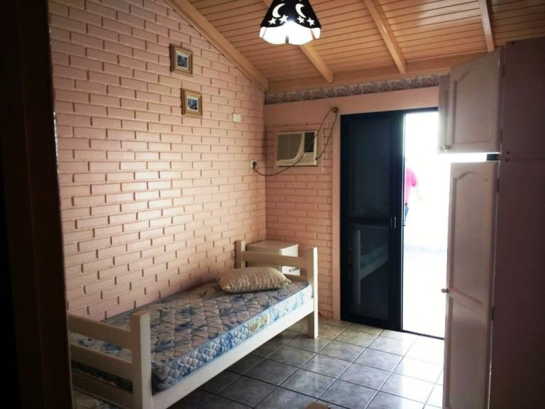 B-626     APT/CABANA DE FRENTE PARA O MAR EM CANASVIEIRAS-SC