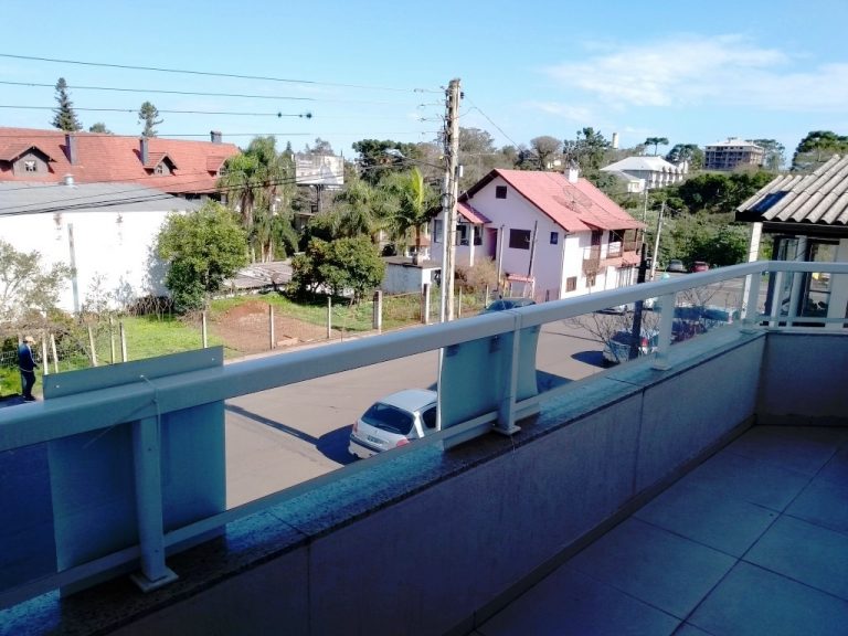 B-624      LINDÍSSIMO APT NO BAIRRO POUSADA DA NEVE!!! HÁ 50 METROS DA AV. PRINCIPAL E COM LINDA VISÃO PANORÂMICA!!!