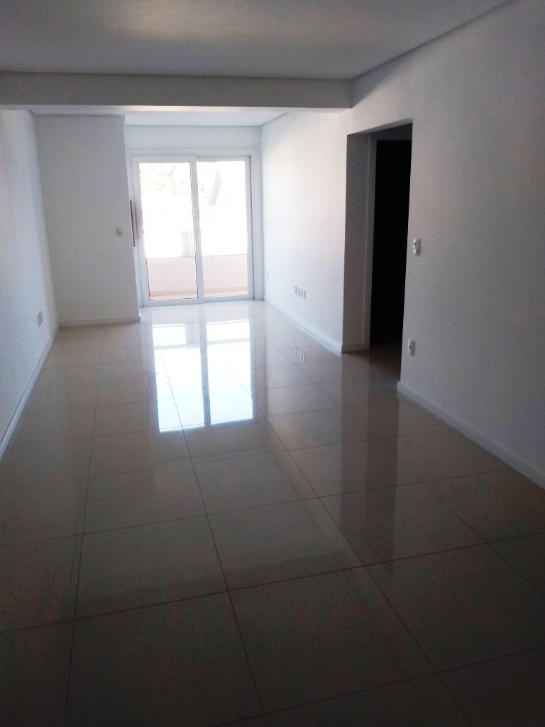 B-624      LINDÍSSIMO APT NO BAIRRO POUSADA DA NEVE!!! HÁ 50 METROS DA AV. PRINCIPAL E COM LINDA VISÃO PANORÂMICA!!!