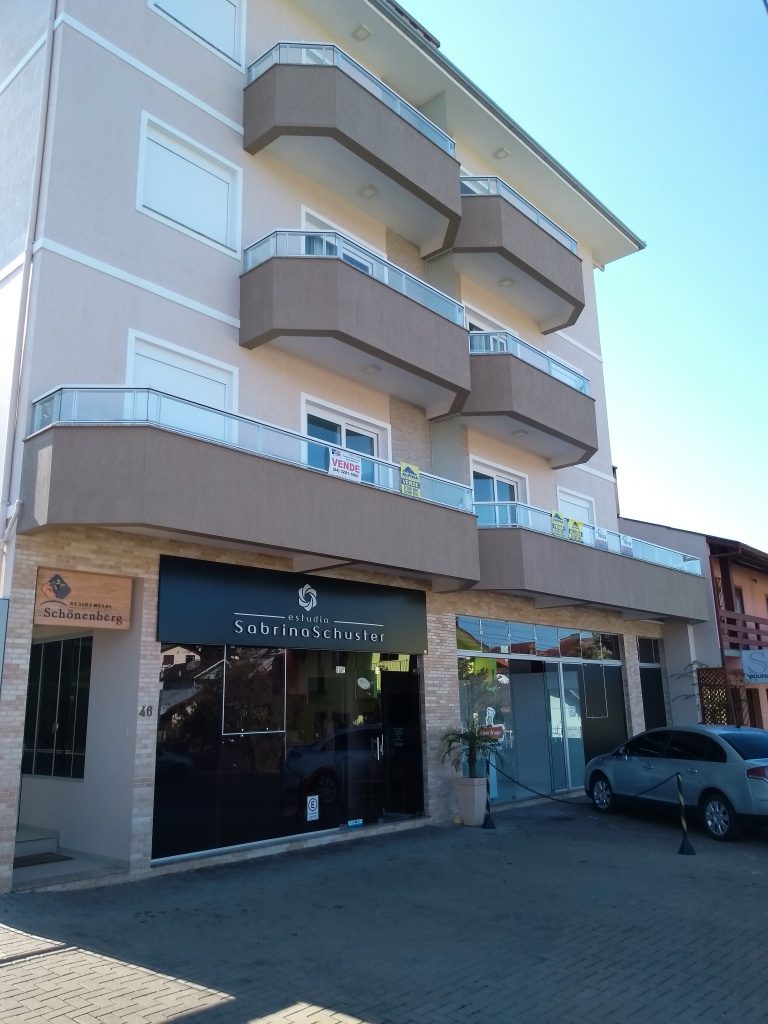 B-624      LINDÍSSIMO APT NO BAIRRO POUSADA DA NEVE!!! HÁ 50 METROS DA AV. PRINCIPAL E COM LINDA VISÃO PANORÂMICA!!!