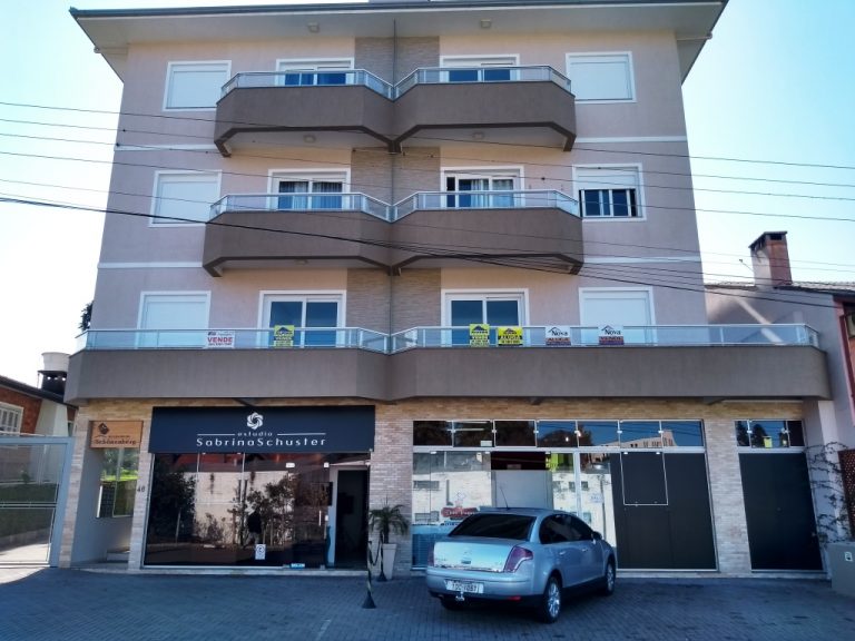 B-624      LINDÍSSIMO APT NO BAIRRO POUSADA DA NEVE!!! HÁ 50 METROS DA AV. PRINCIPAL E COM LINDA VISÃO PANORÂMICA!!!