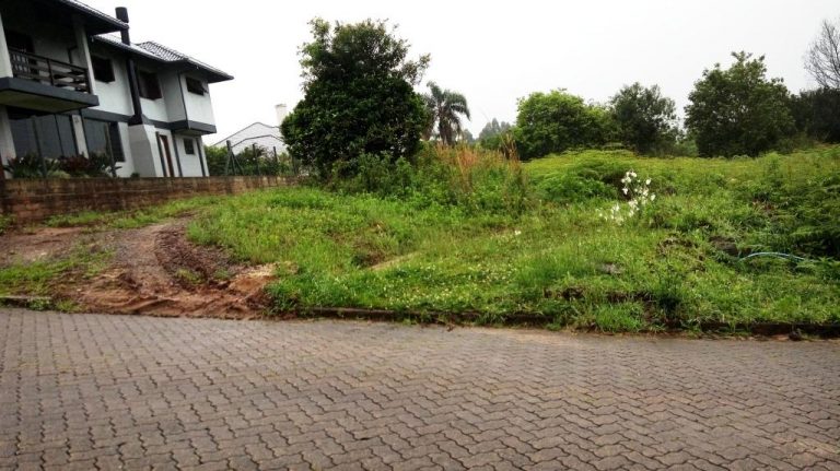 B-95     FANTÁSTICO TERRENO COMPLETAMENTE PLANO E COM VISÃO PANORÂMICA!!!
