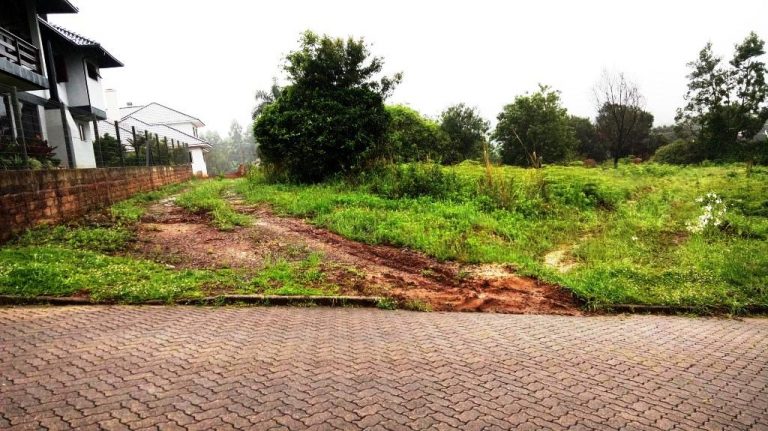 B-95     FANTÁSTICO TERRENO COMPLETAMENTE PLANO E COM VISÃO PANORÂMICA!!!