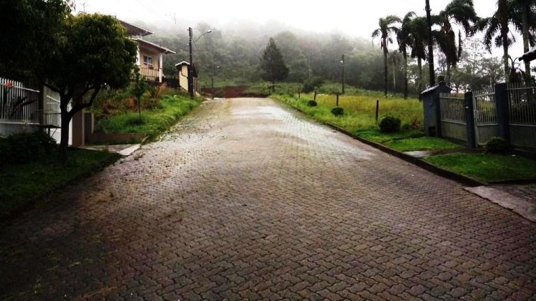 B-95     FANTÁSTICO TERRENO COMPLETAMENTE PLANO E COM VISÃO PANORÂMICA!!!