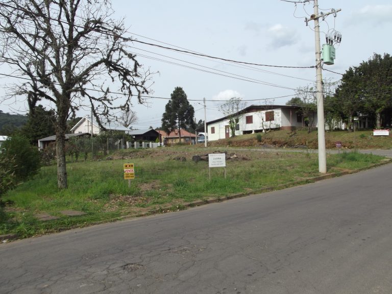 B-96     MAGNÍFICO TERRENO NO BAIRRO PIÁ!!!