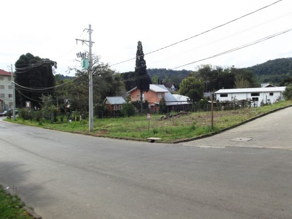 B-97     FANTÁSTICO TERRENO DE ESQUINA!!!