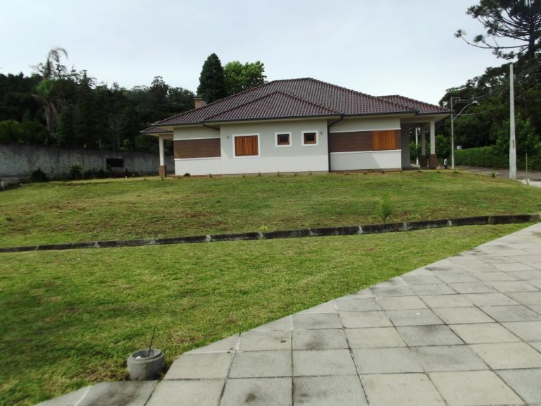 B-91     TERRENOS NO LINDÍSSIMO CONDOMÍNIO FECHADO ALTOS DA BAVIERA NA SERRA GAÚCHA!!!