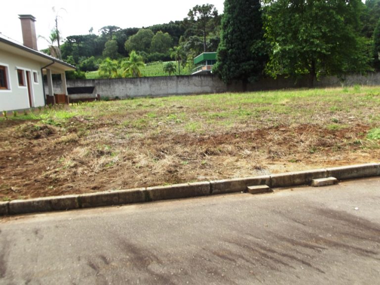 B-91     TERRENOS NO LINDÍSSIMO CONDOMÍNIO FECHADO ALTOS DA BAVIERA NA SERRA GAÚCHA!!!
