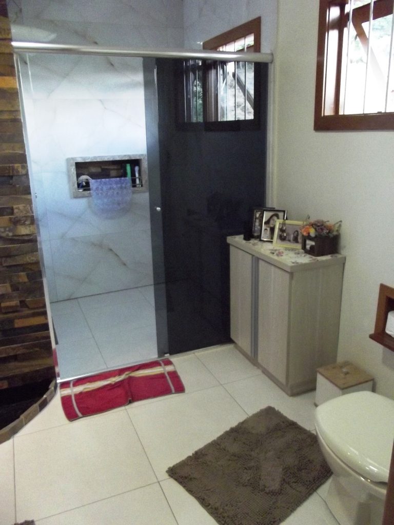 B-290     LINDÍSSIMA CASA NOVA – CONSTRUÇÃO DE ALTÍSSIMO NÍVEL!!!