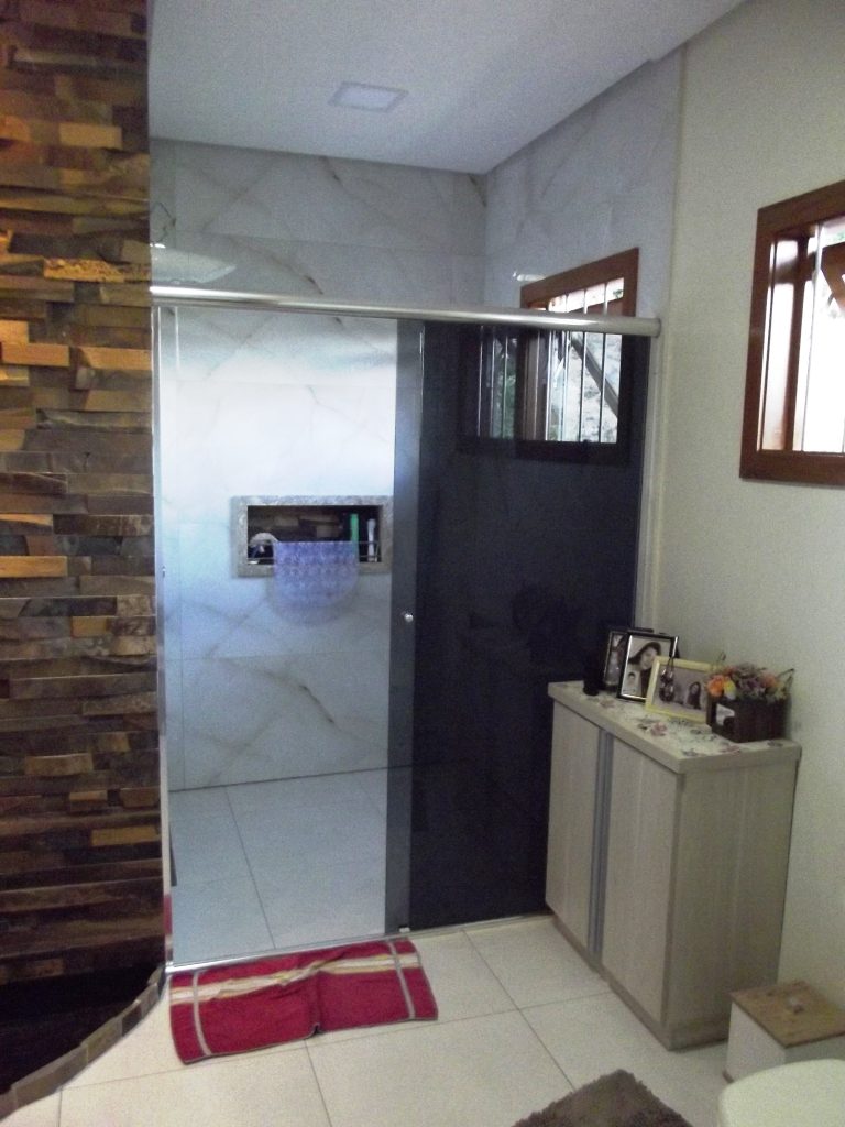 B-290     LINDÍSSIMA CASA NOVA – CONSTRUÇÃO DE ALTÍSSIMO NÍVEL!!!