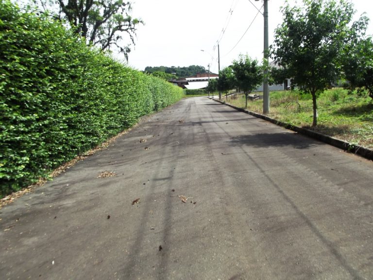 B-91     TERRENOS NO LINDÍSSIMO CONDOMÍNIO FECHADO ALTOS DA BAVIERA NA SERRA GAÚCHA!!!