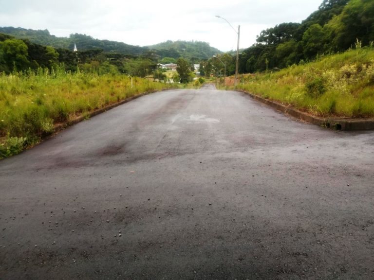 B-91     TERRENOS NO LINDÍSSIMO CONDOMÍNIO FECHADO ALTOS DA BAVIERA NA SERRA GAÚCHA!!!
