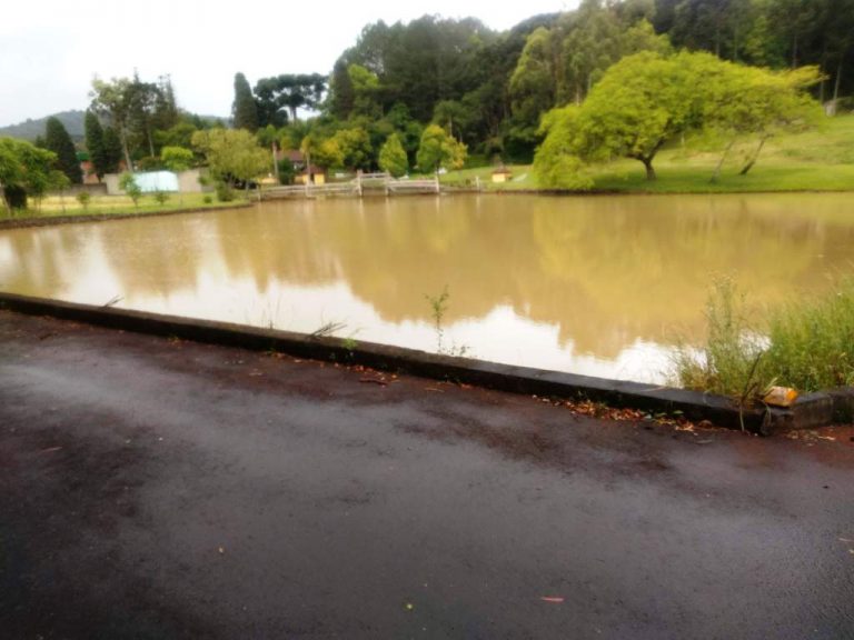 B-91     TERRENOS NO LINDÍSSIMO CONDOMÍNIO FECHADO ALTOS DA BAVIERA NA SERRA GAÚCHA!!!