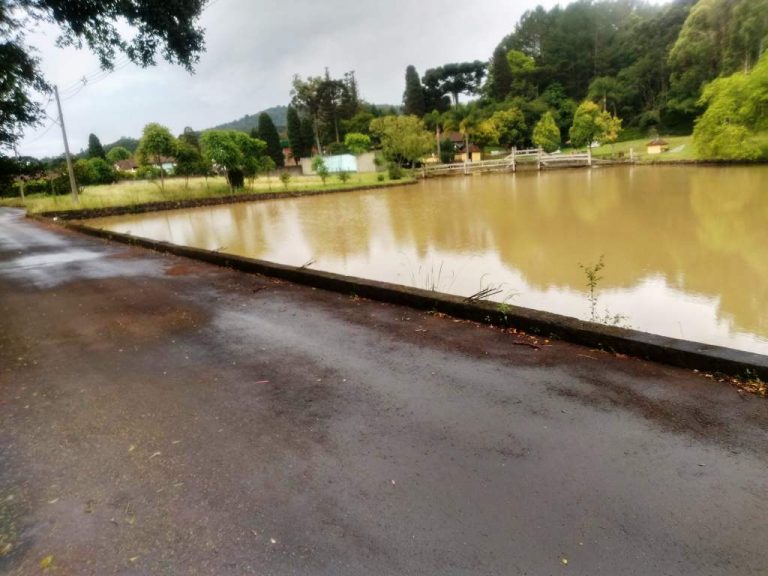B-91     TERRENOS NO LINDÍSSIMO CONDOMÍNIO FECHADO ALTOS DA BAVIERA NA SERRA GAÚCHA!!!
