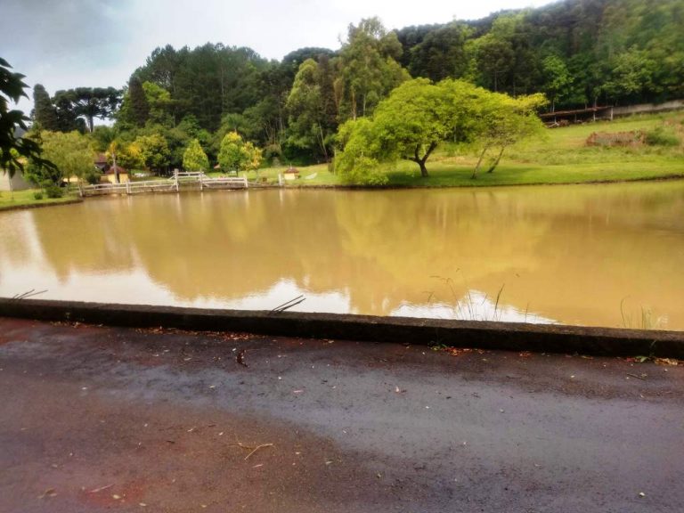 B-91     TERRENOS NO LINDÍSSIMO CONDOMÍNIO FECHADO ALTOS DA BAVIERA NA SERRA GAÚCHA!!!