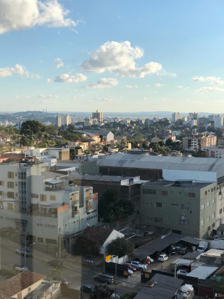 B-644     LINDO APARTAMENTO NO BAIRRO VILA JARDIM-POA