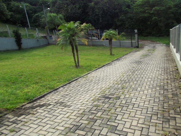 B-328     CASA LINDÍSSIMA COM VISTA PANORÂMICA ESPETACULAR!!!