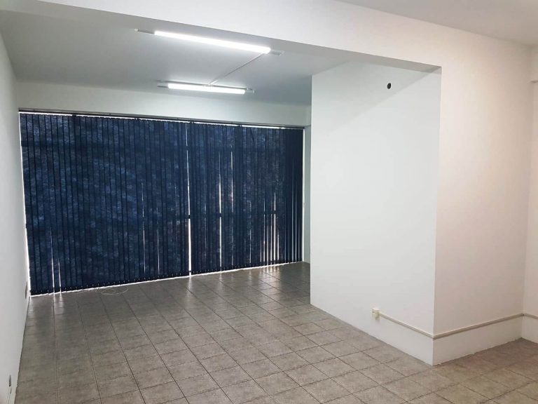 B-1009     EXCELENTE SALA COMERCIAL NO CENTRO DE NOVA PETRÓPOLIS!!!!
