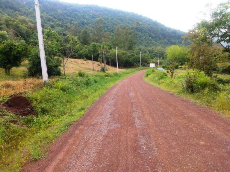 B-544     ÁREA DE TERRAS (20,00 Ha) FAZENDO DIVISA COM O RIO CAÍ !!!!