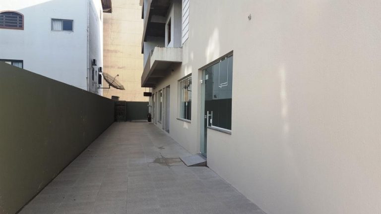B-1012     SALA COMERCIAL – LOJA – NO CENTRO