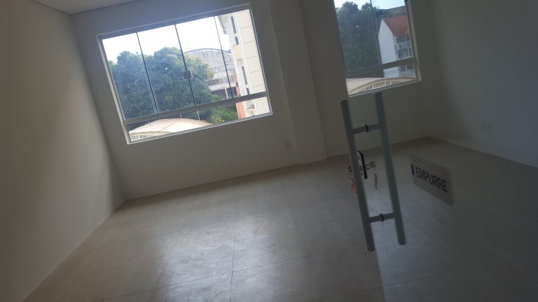 B-1014    SALA COMERCIAL NO CENTRO