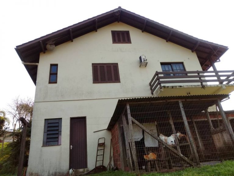 B-344     AMPLA CASA NO BAIRRO LOGRADOURO EM NOVA PETRÓPOLIS POR UM PREÇO IMPERDÍVEL!!!!!!!!