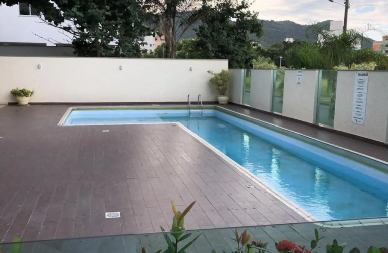 B-652     EXCELENTE APARTAMENTO NA PRAIA DE PALMAS DO ARVOREDO-GOVERNADOR CELSO RAMOS-SC!