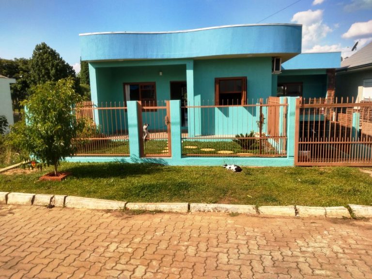 B-353     LINDÍSSIMA CASA NOVA EM LUGAR NOBRÍSSIMO!!!!!